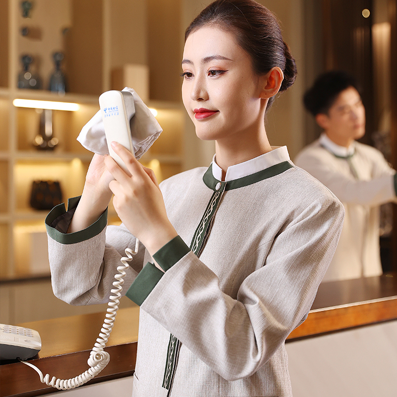 HT032-872-14 – Unisex Autumn/Winter Cleaning Uniform